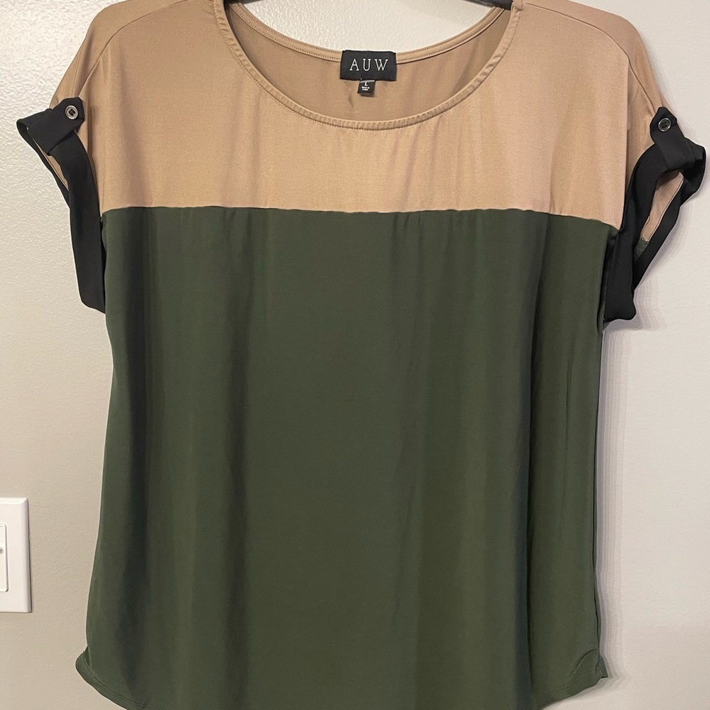 AUW Women’s  Two-tone Blouse
